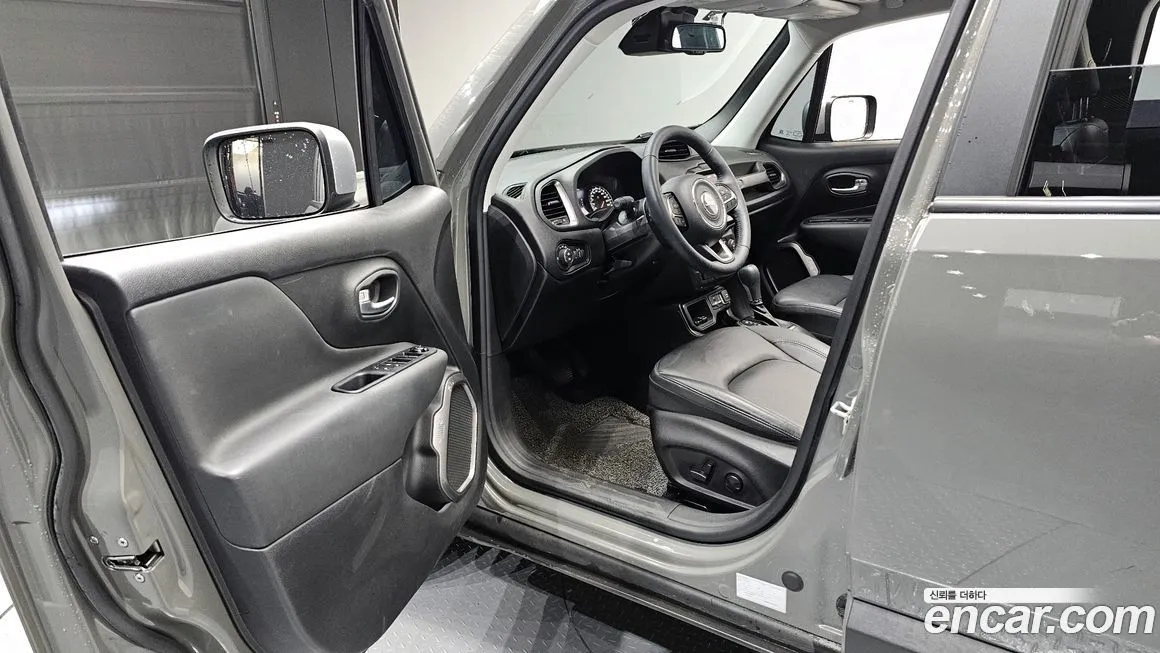 Jeep Renegade 2022 из KR, фото 10