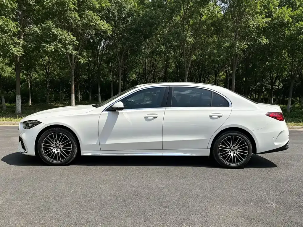 Mercedes-Benz C-Class — фото 2