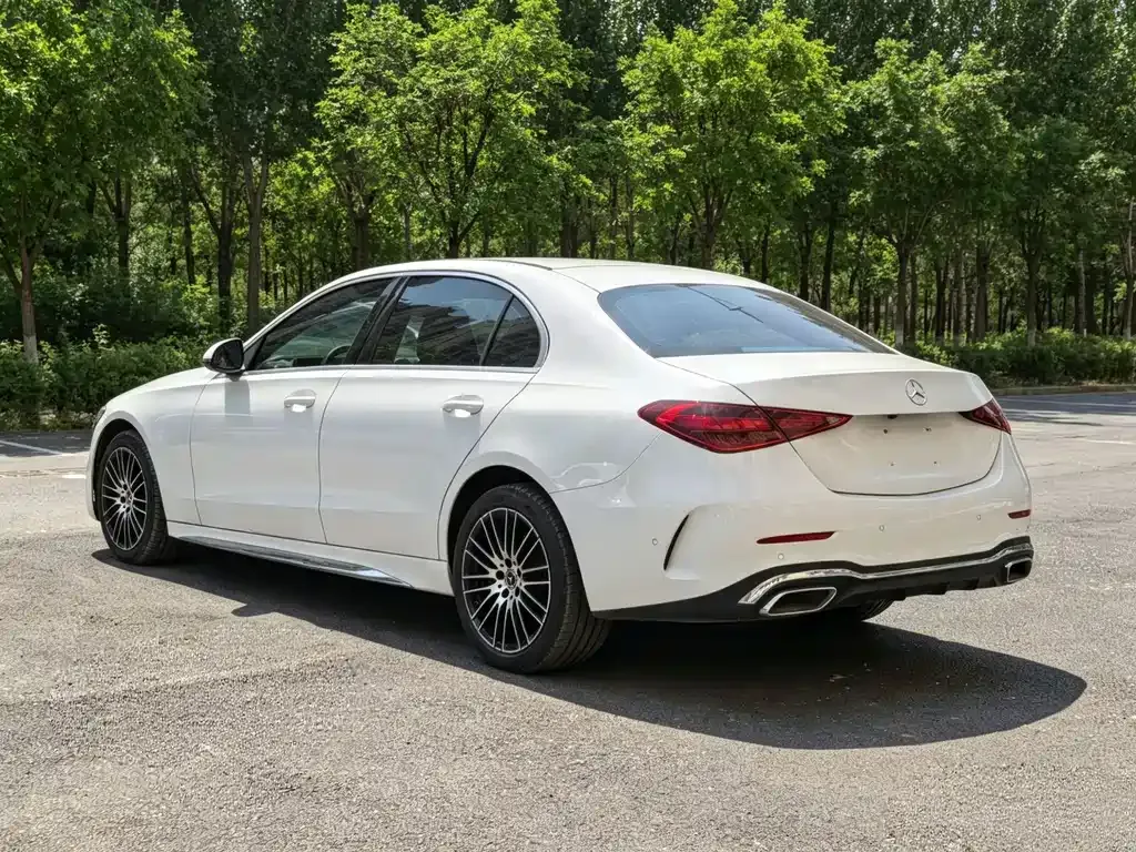 Mercedes-Benz C-Class — фото 10