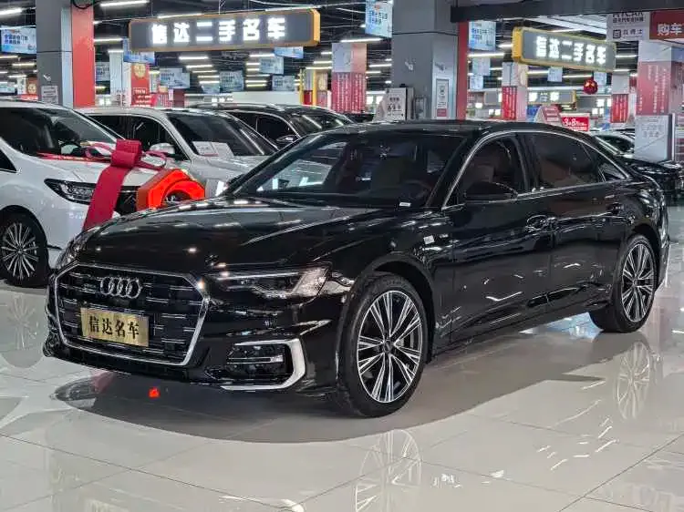 Audi A6L — фото 1