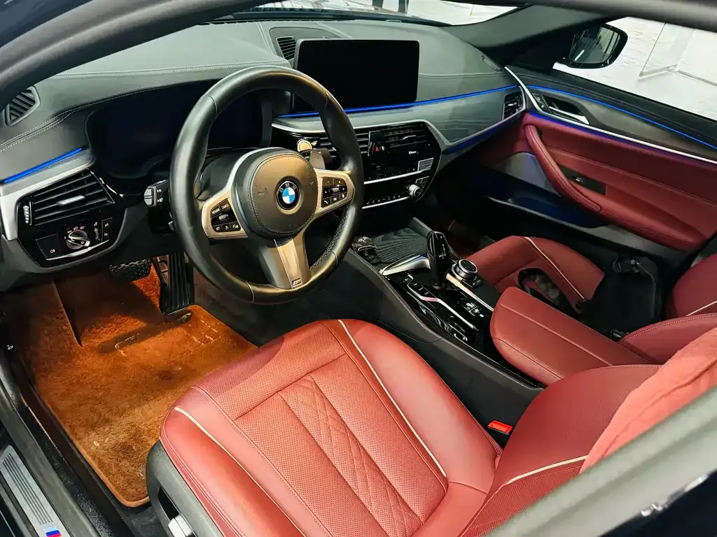 BMW 5 Series — фото 5