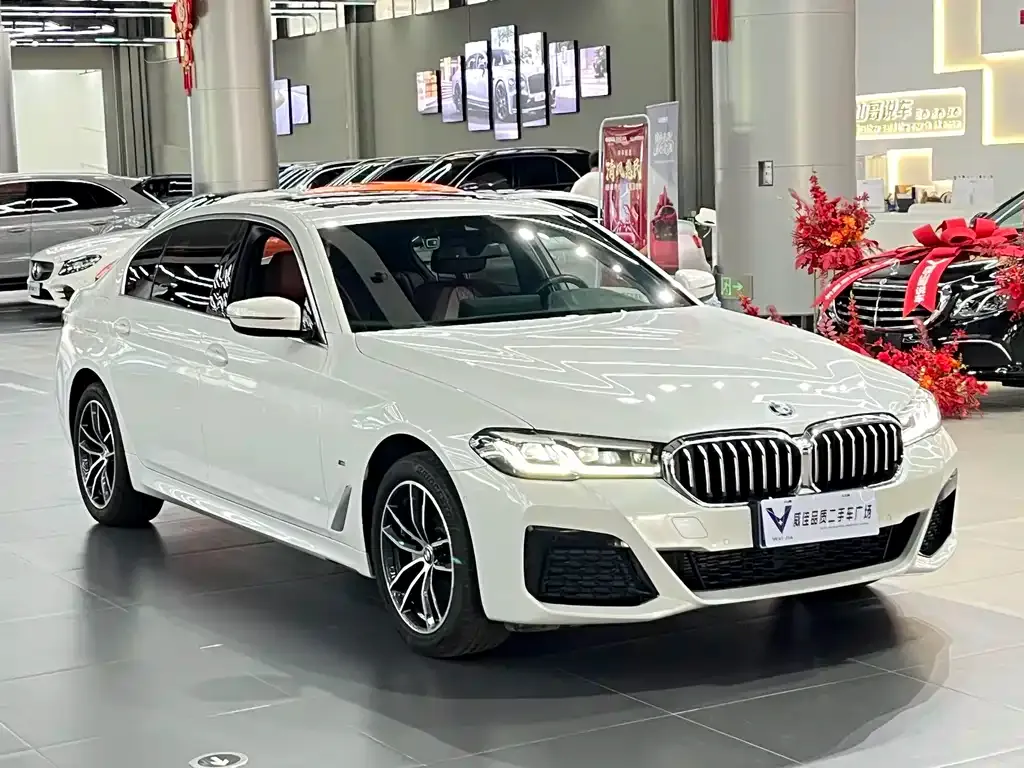 BMW 5 Series — фото 2