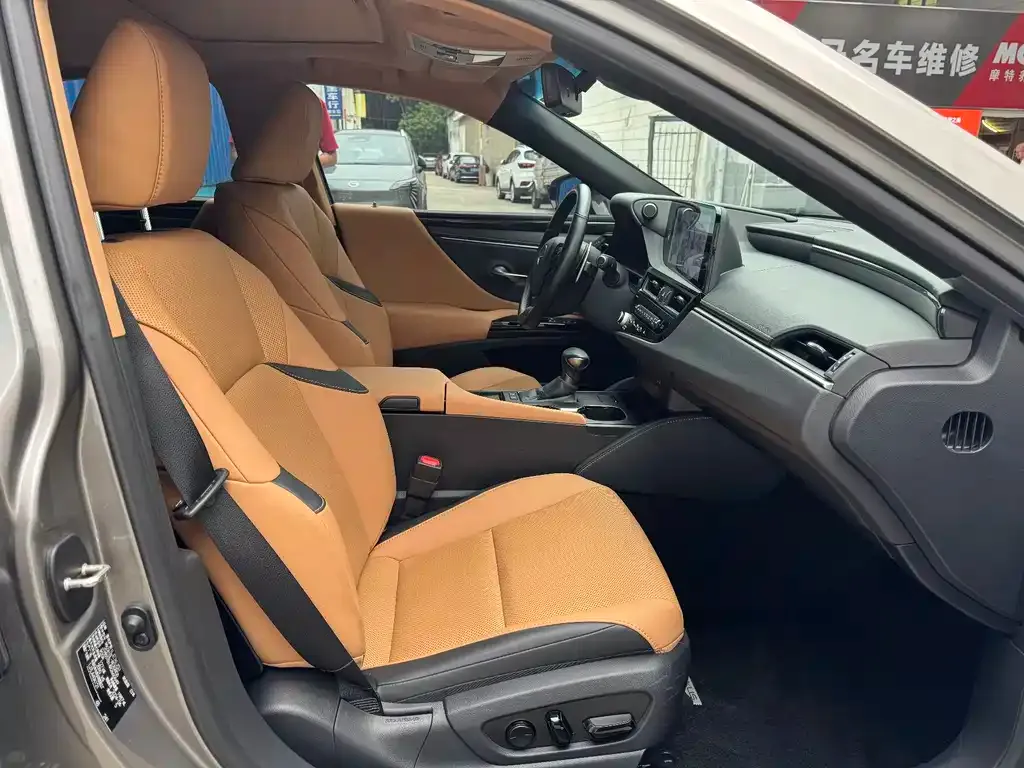 Lexus ES 2024 из CN, фото 6