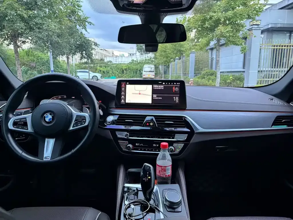 BMW 5 Series — фото 2
