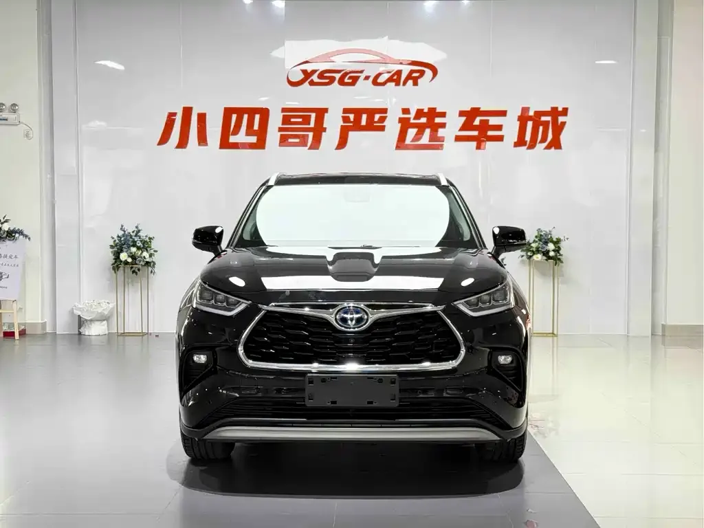 Toyota Highlander — фото 10