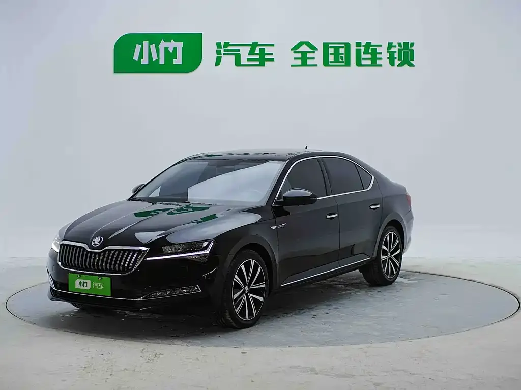 Skoda Superb — фото 1