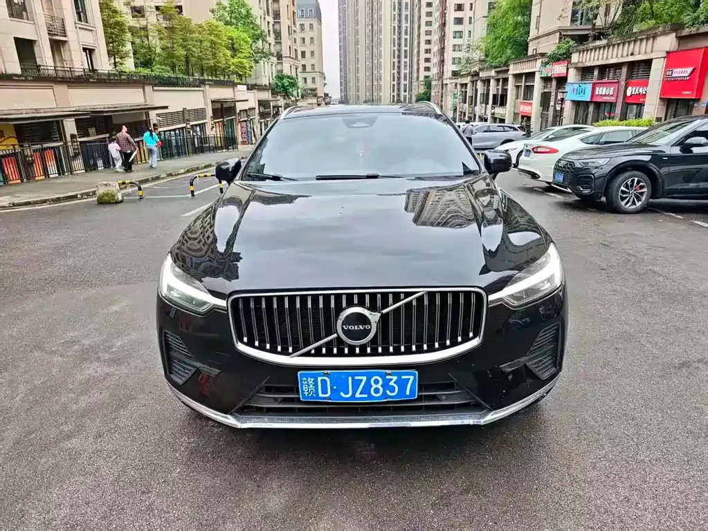 Volvo XC60 2023 из CN, фото 8