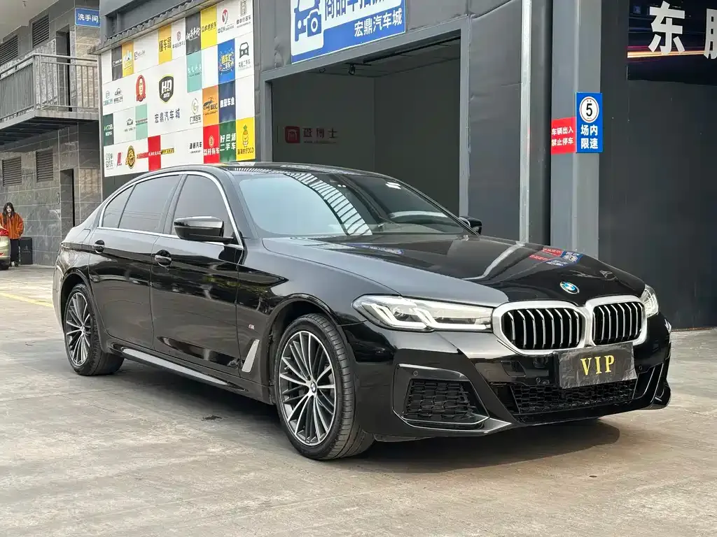 BMW 5 Series — фото 2