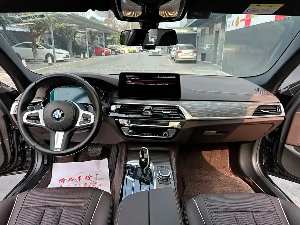BMW 5 Series — фото 5