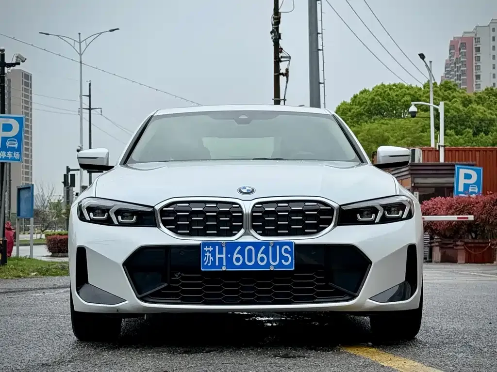 BMW 3 Series — фото 1