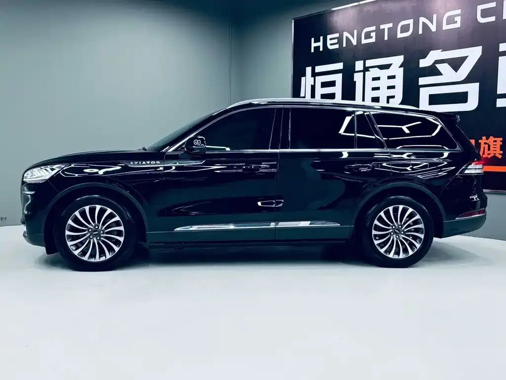 Lincoln Aviator — фото 4