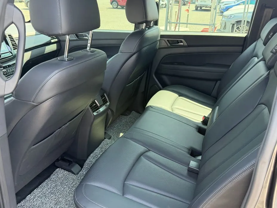 KG Mobility (Ssangyong) Rexton — фото 10