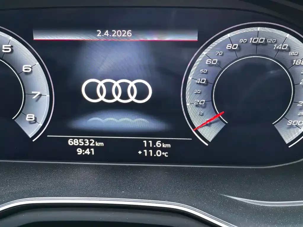 Audi A4L — фото 5