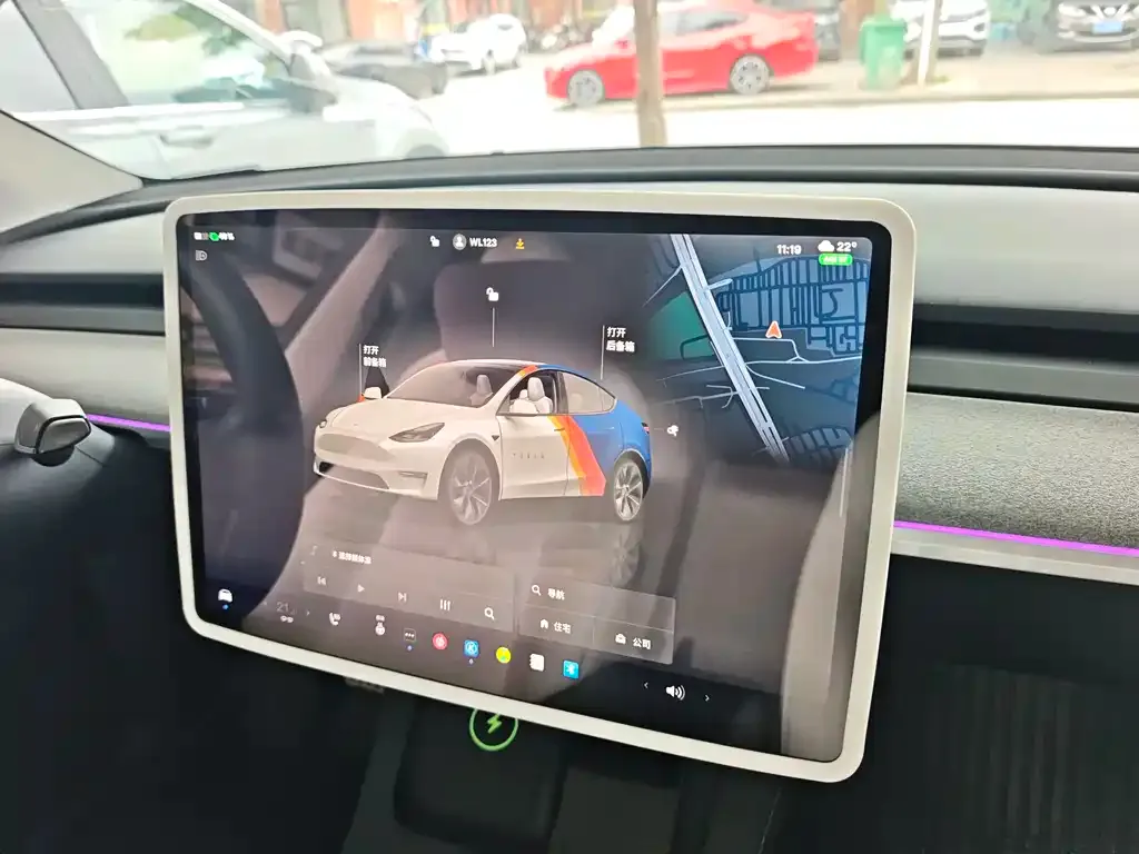 Tesla Model Y — фото 6
