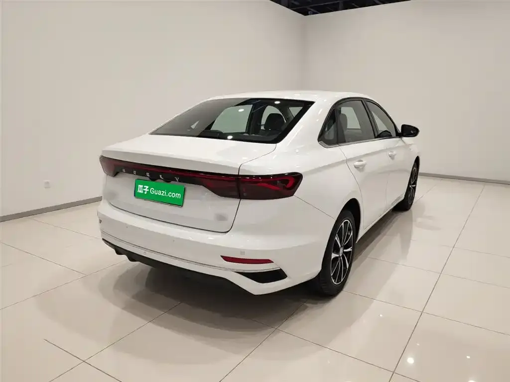 Geely Emgrand 2026 из CN, фото 3