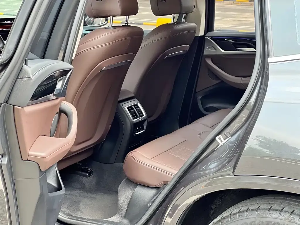 BMW X3 2022 из CN, фото 4