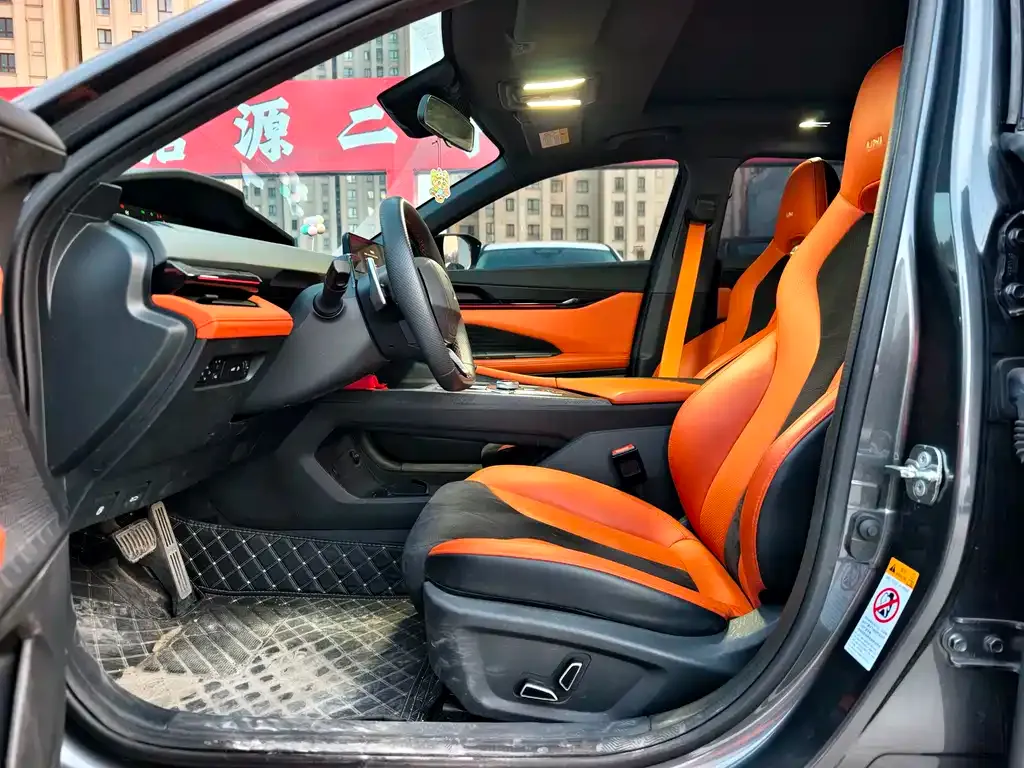 Changan UNI-V 2023 из CN, фото 6
