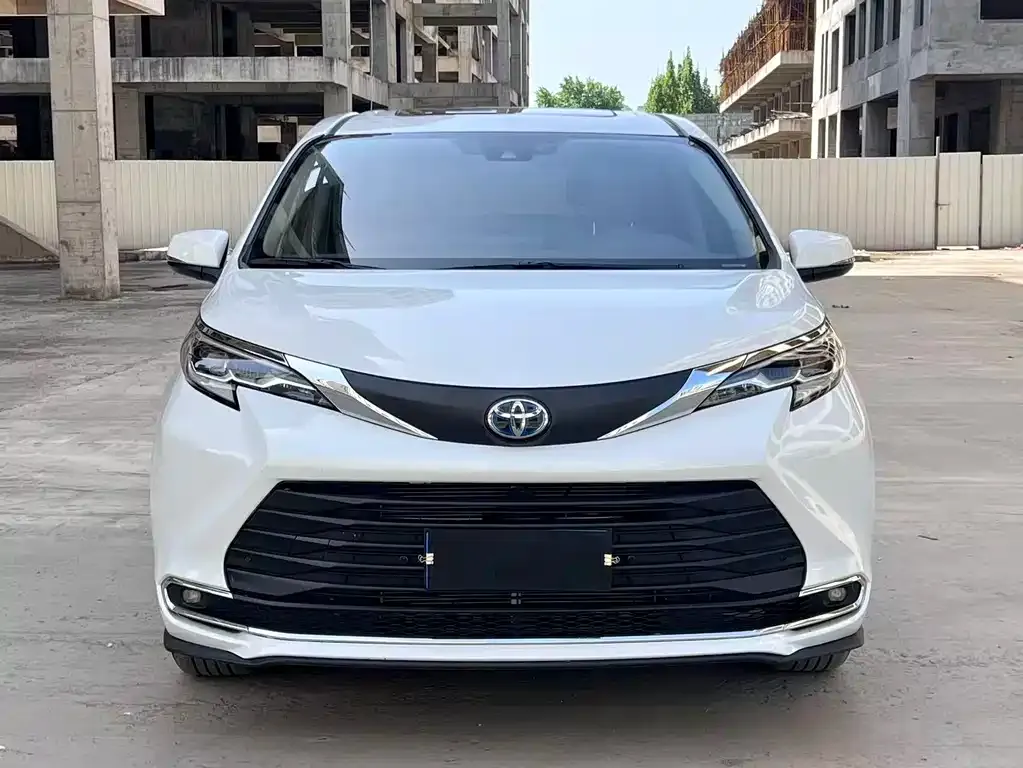 Toyota Sienna 2025 из CN, фото 5