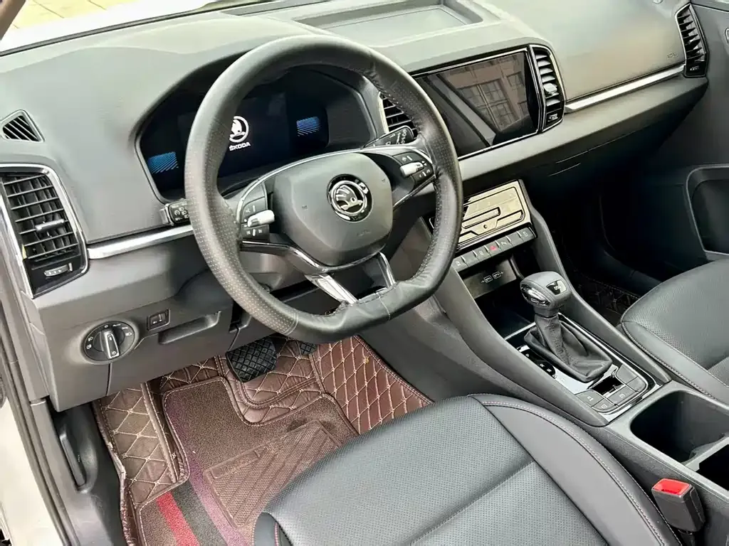 Skoda Karoq — фото 9