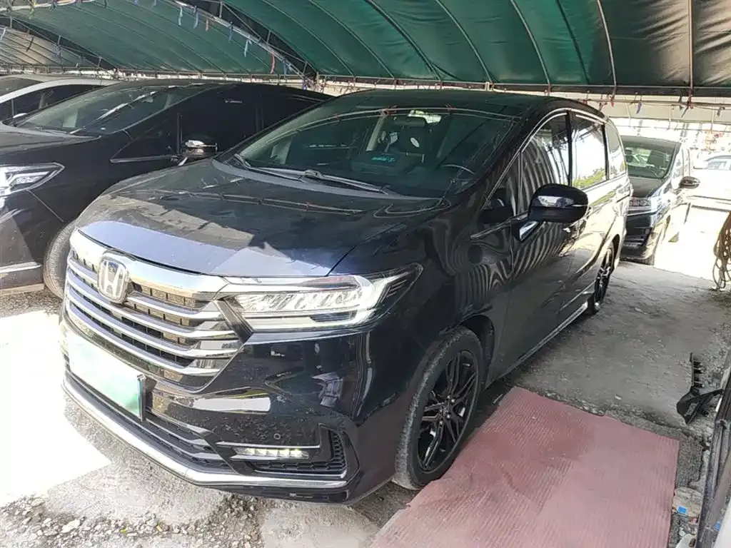 Honda Odyssey — фото 1