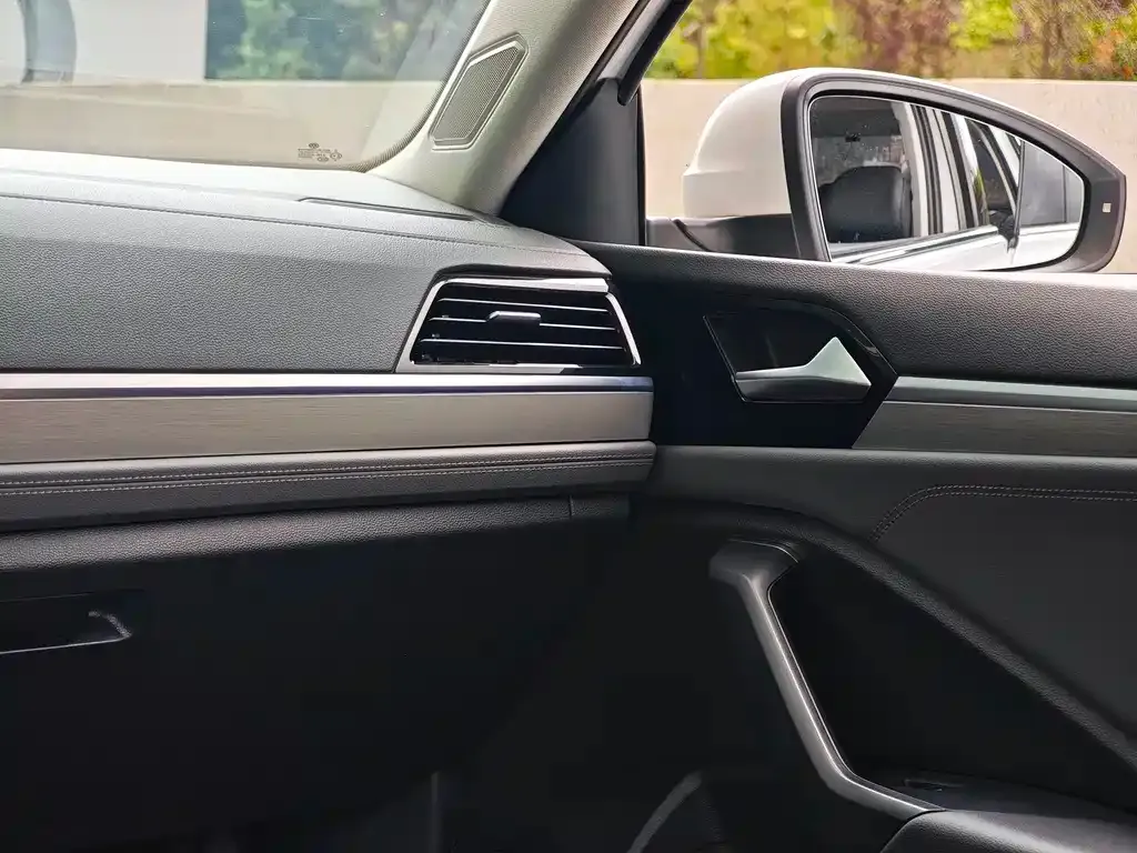 Volkswagen Sagitar 2021 из CN, фото 2