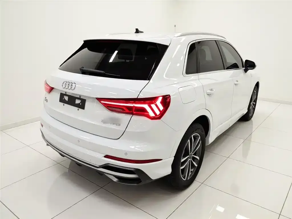 Audi Q3 — фото 2
