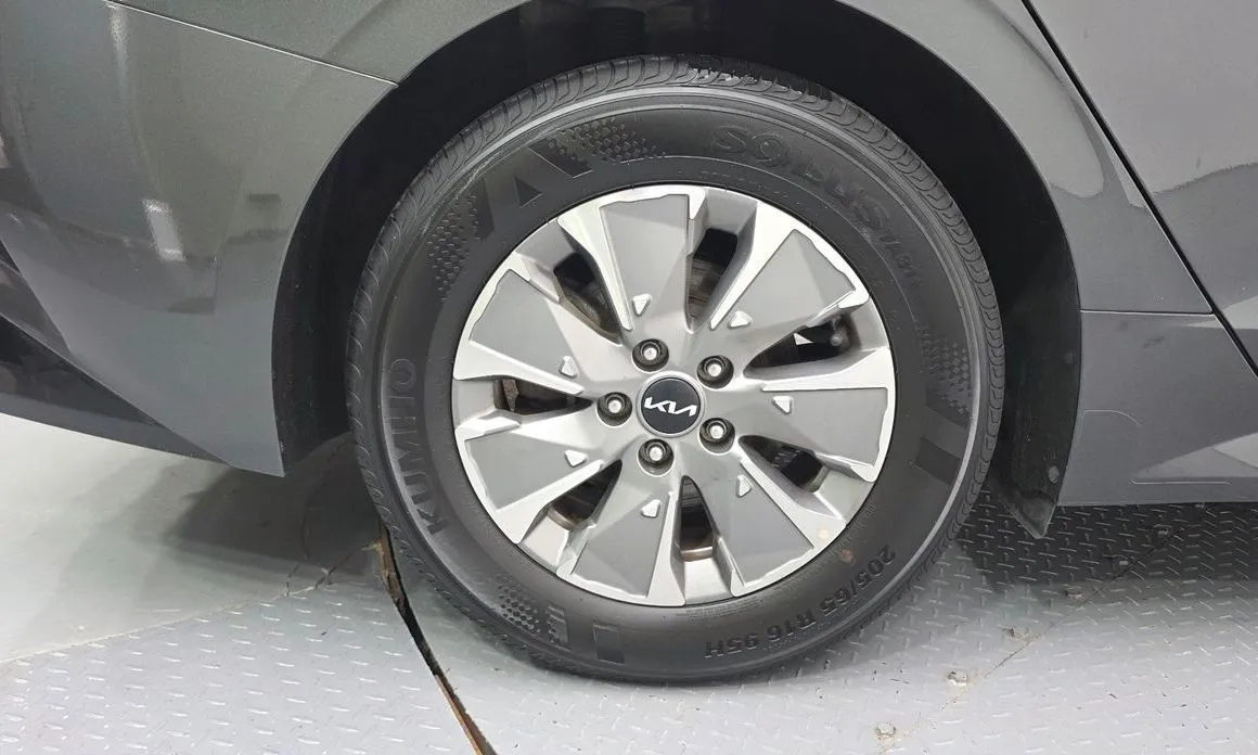 Kia K5 2023 из KR, фото 4