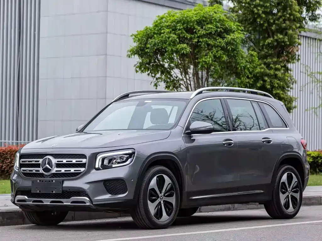 Mercedes-Benz GLB — фото 1