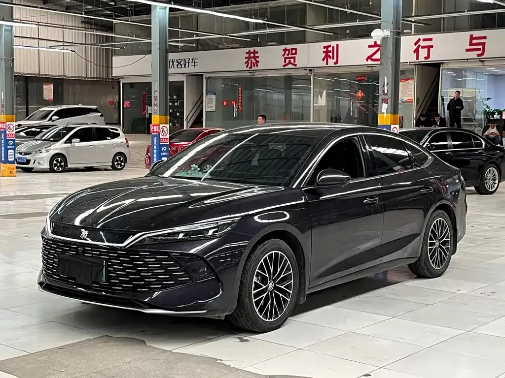 BYD Qin L — фото 1