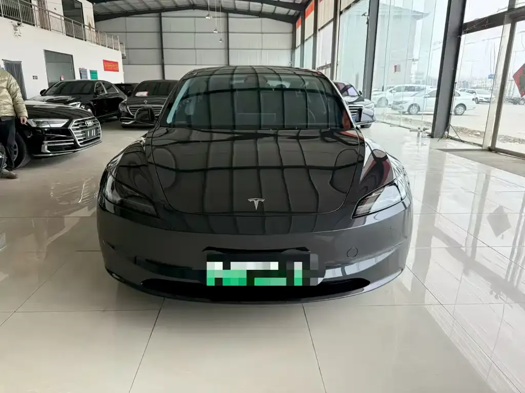 Tesla Model 3 — фото 6