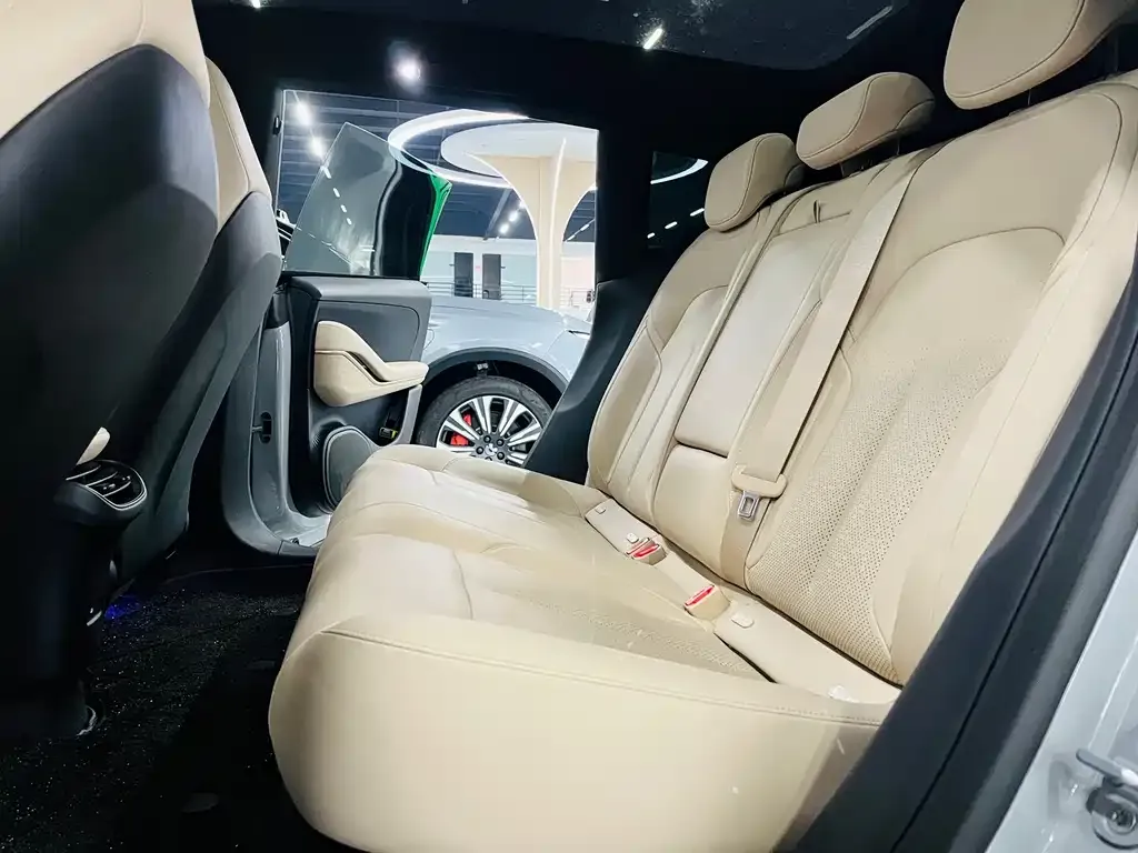 NIO ET5T 2024 из CN, фото 10