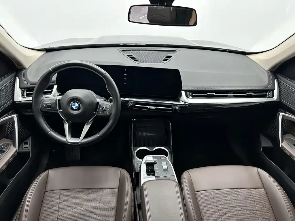 BMW X1 — фото 2