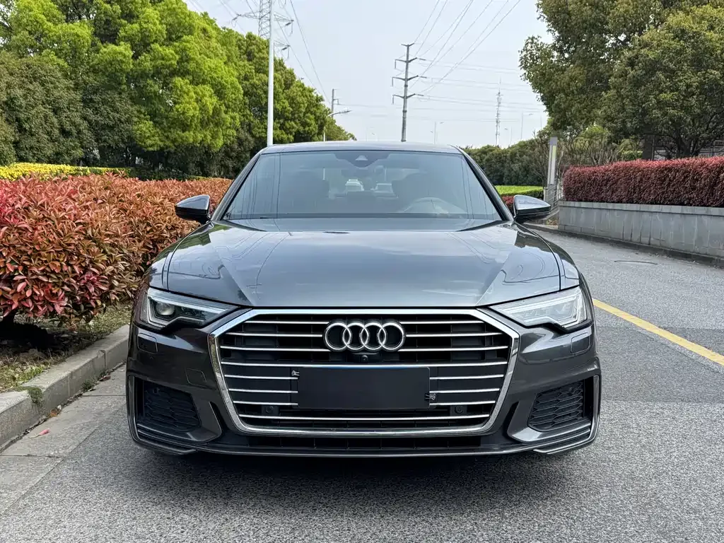 Audi A6L — фото 7