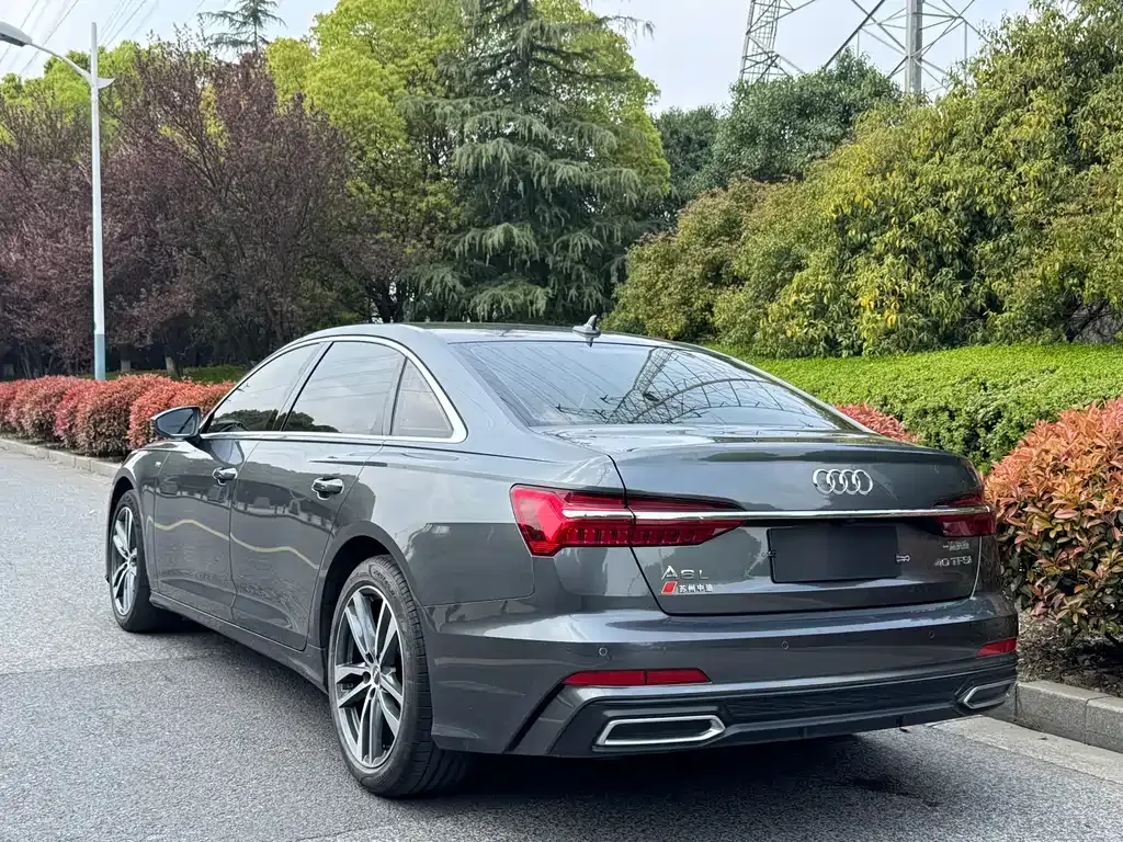 Audi A6L — фото 8
