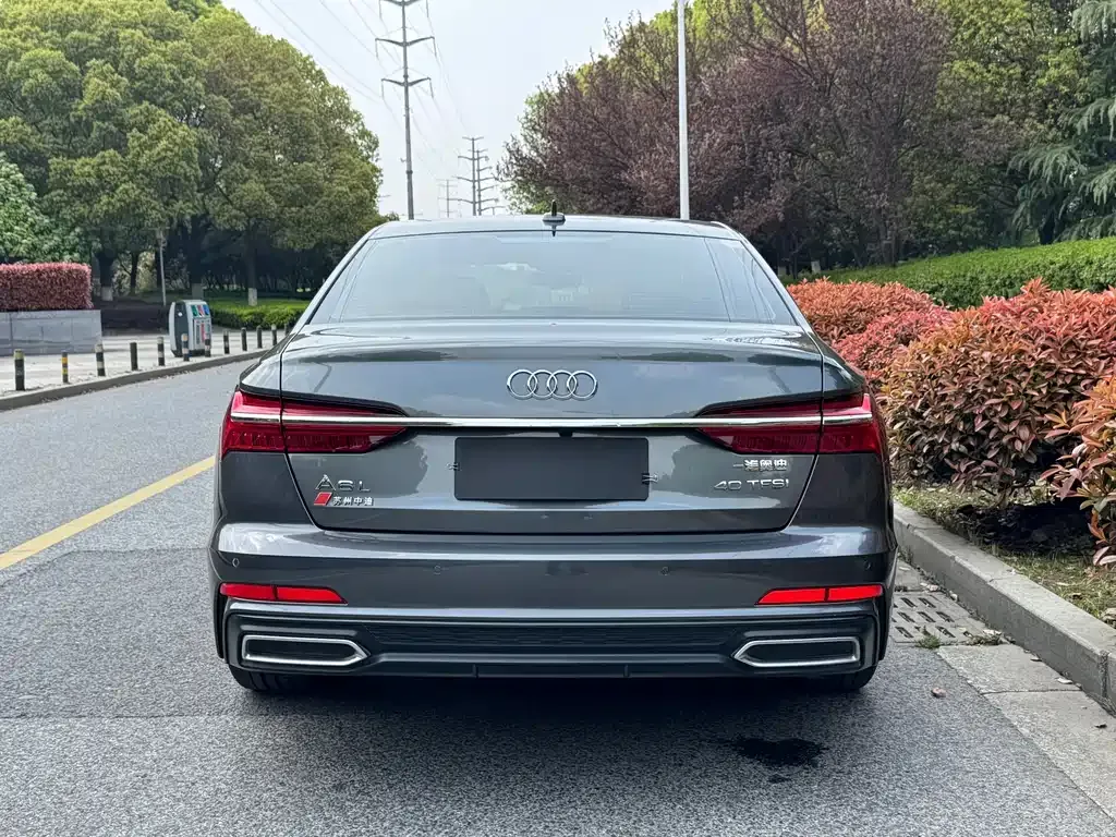 Audi A6L — фото 10