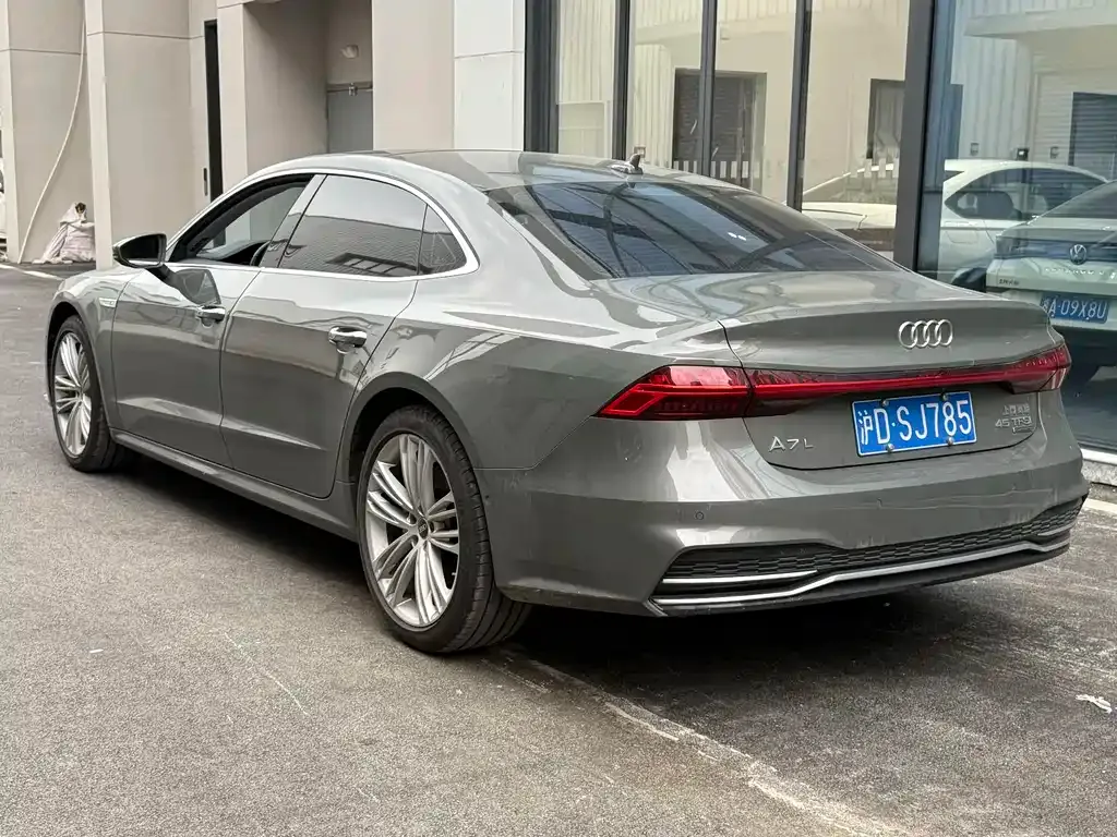 Audi A7L — фото 4