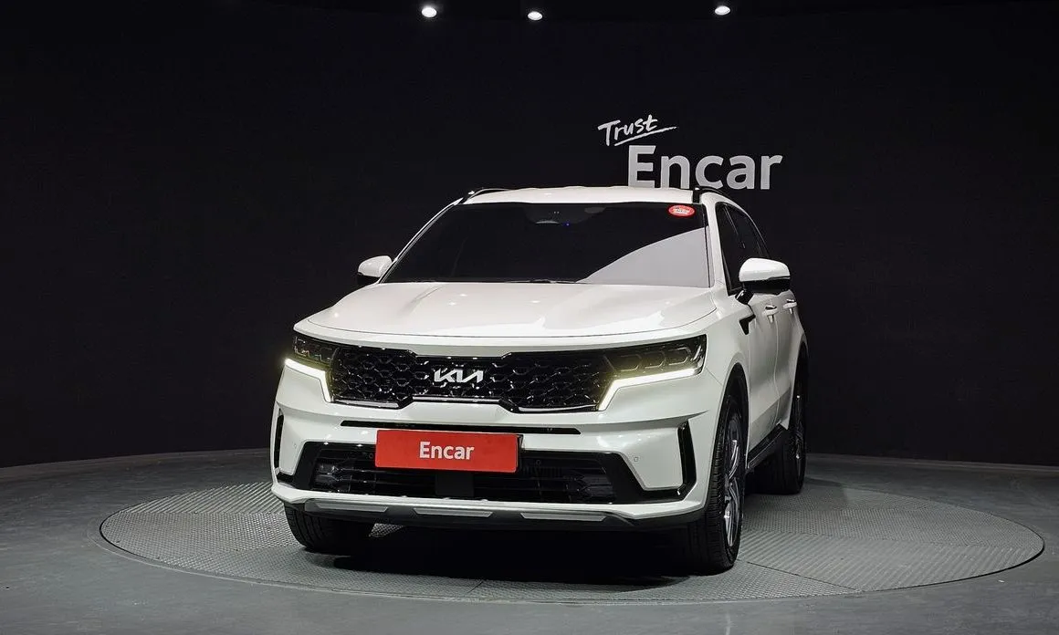 Kia Sorento — фото 6