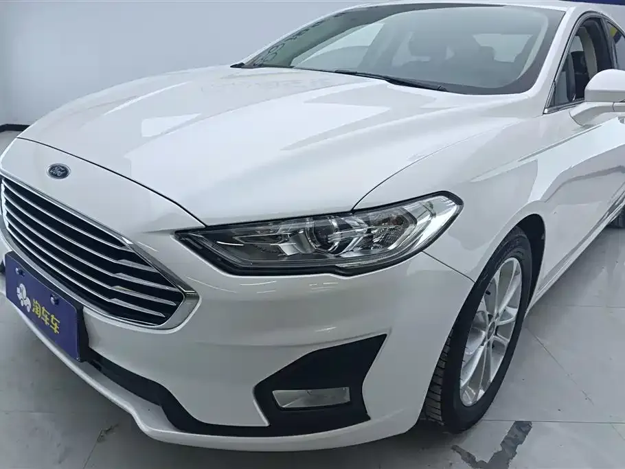 Ford Mondeo — фото 10