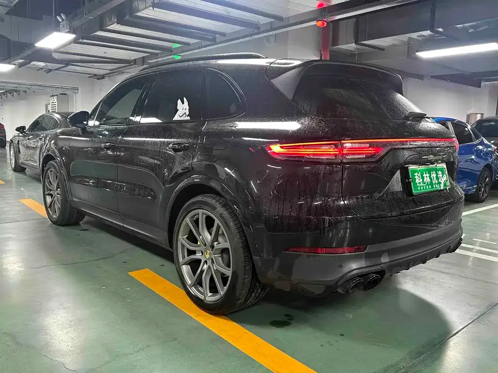 Porsche Cayenne Hybrid — фото 4