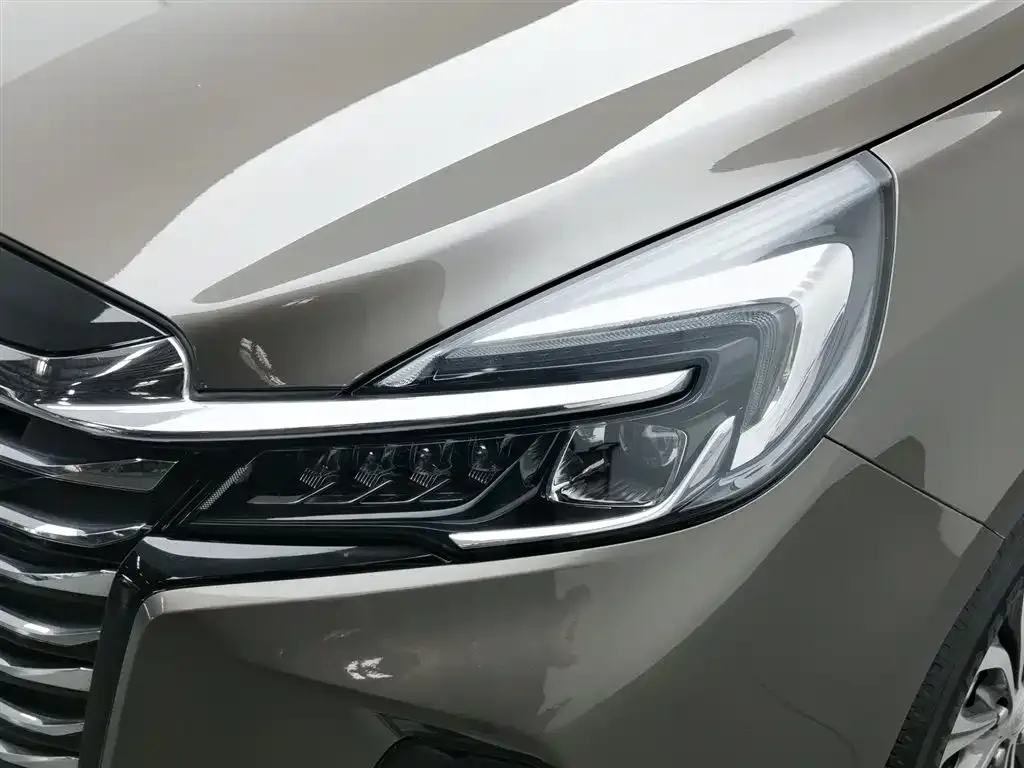 Buick GL8 2023 из CN, фото 6
