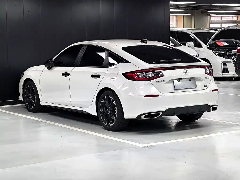 Honda Civic — фото 7