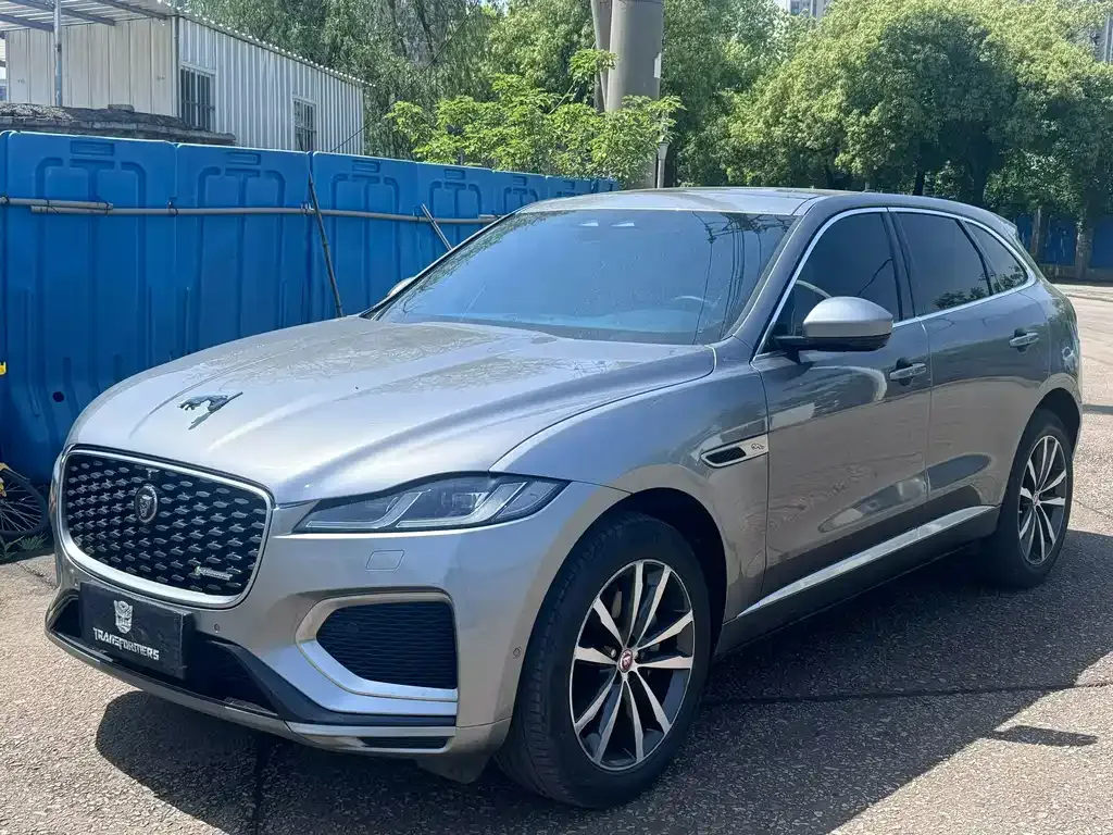 Jaguar F-PACE
