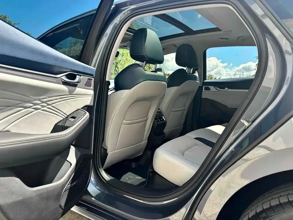 Geely Xingrui 2023 из CN, фото 2