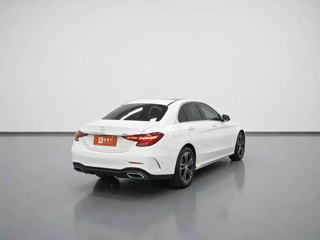 Mercedes-Benz C-Class — фото 6