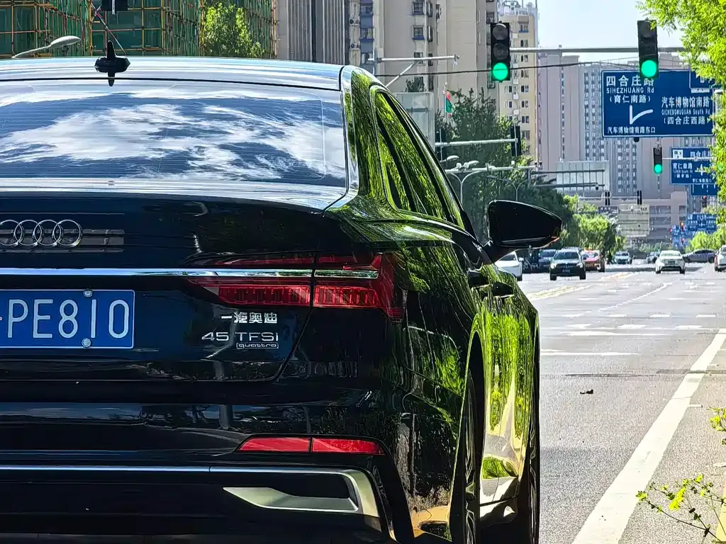 Audi A6L — фото 3