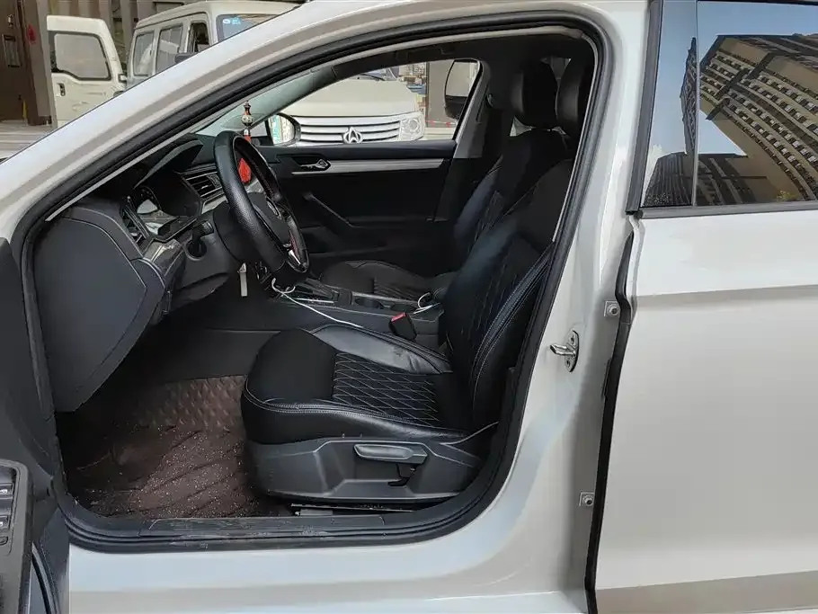 Volkswagen Lamando 2021 из CN, фото 3