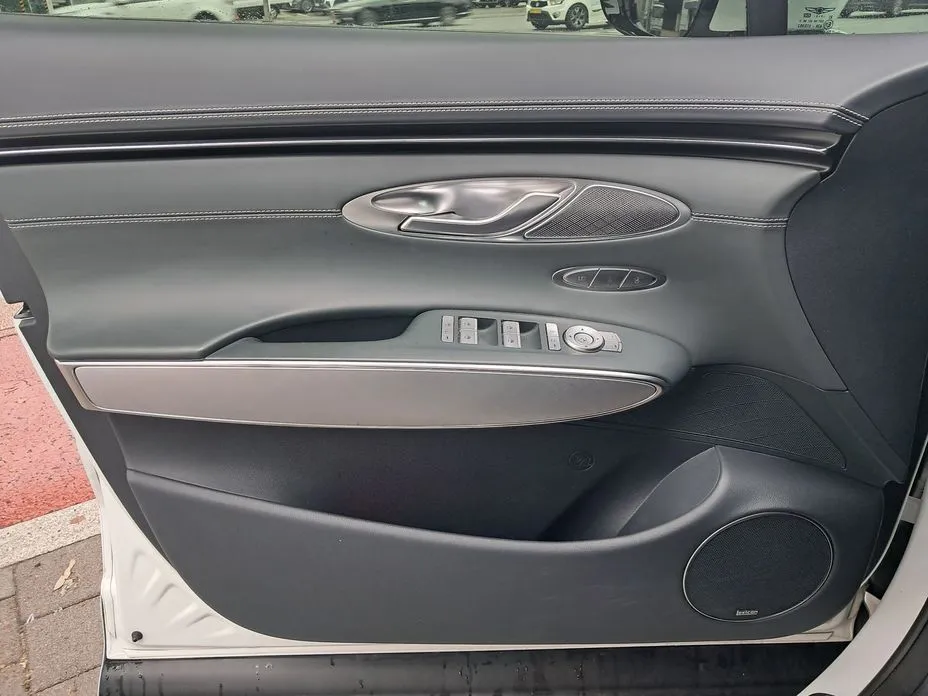 Genesis GV70 2022 из KR, фото 2