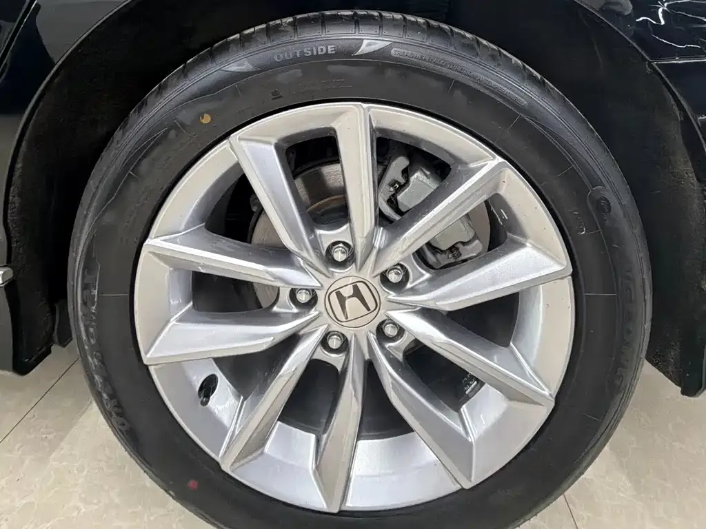 Honda Accord — фото 3