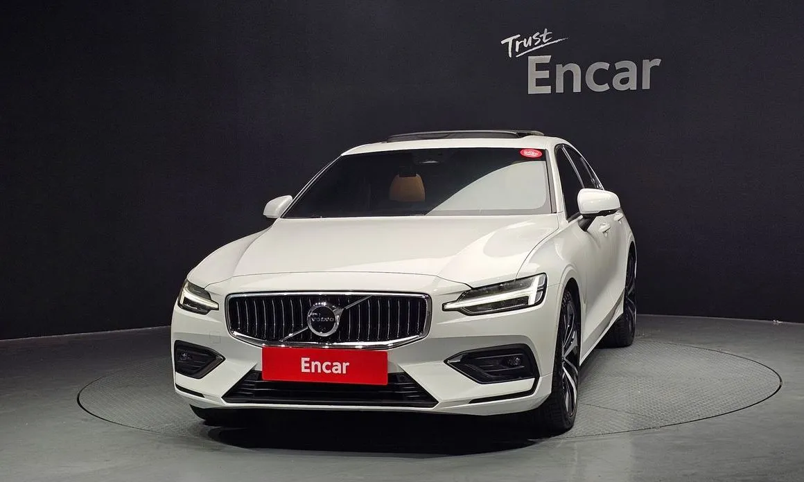 Volvo S60 2024 из KR, фото 6