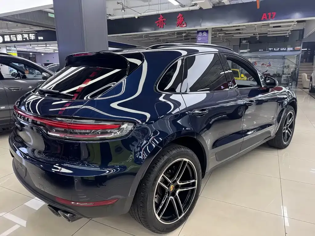 Porsche Macan — фото 9